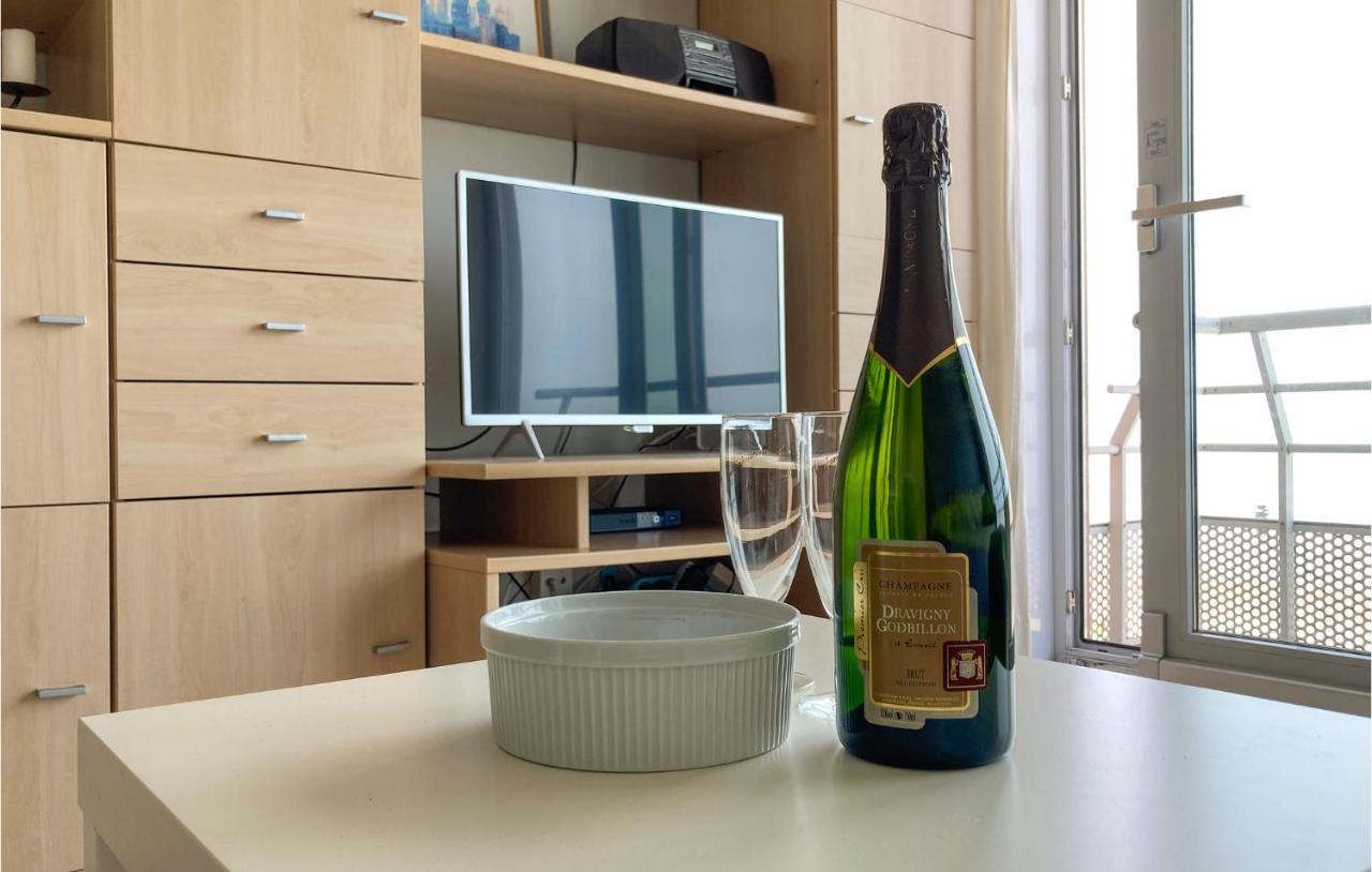 Nice Apartment In Oostende With Wifi エクステリア 写真